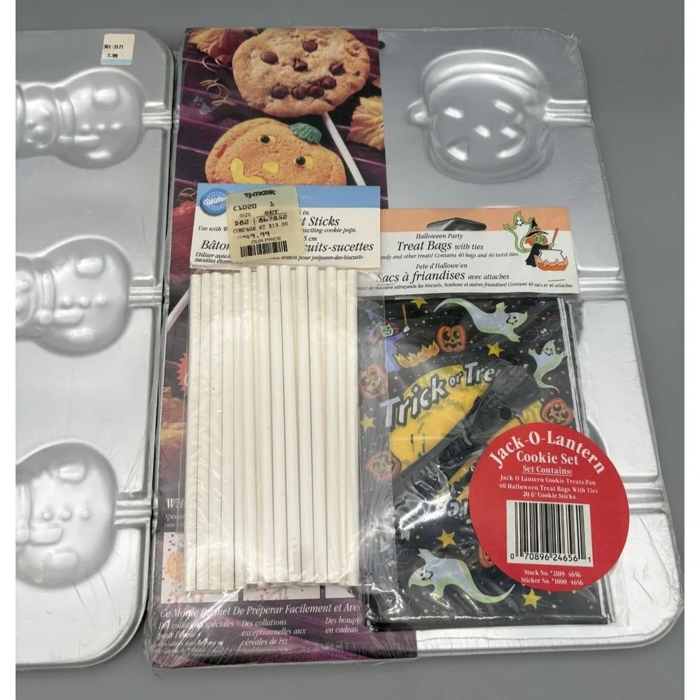 Vintage‎ Wilton Snowman & Pumpkin Cookie Pan Christmas & Halloween Baking NOS